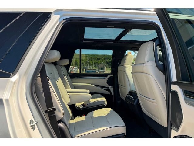 2025 Cadillac Escalade 4WD Sport