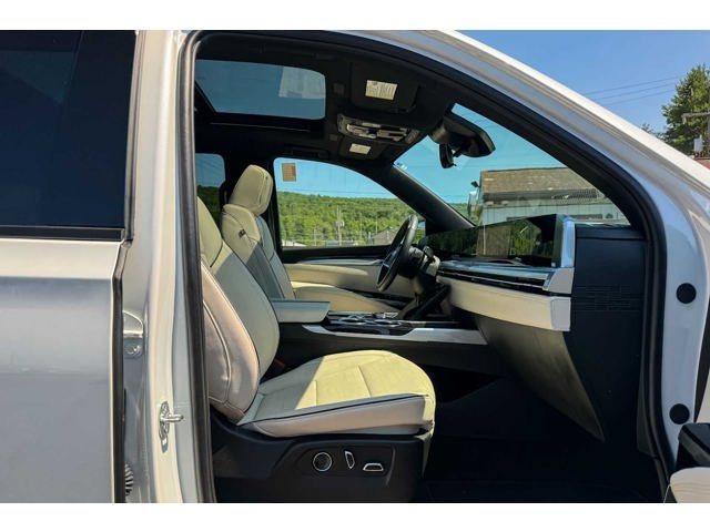 2025 Cadillac Escalade 4WD Sport