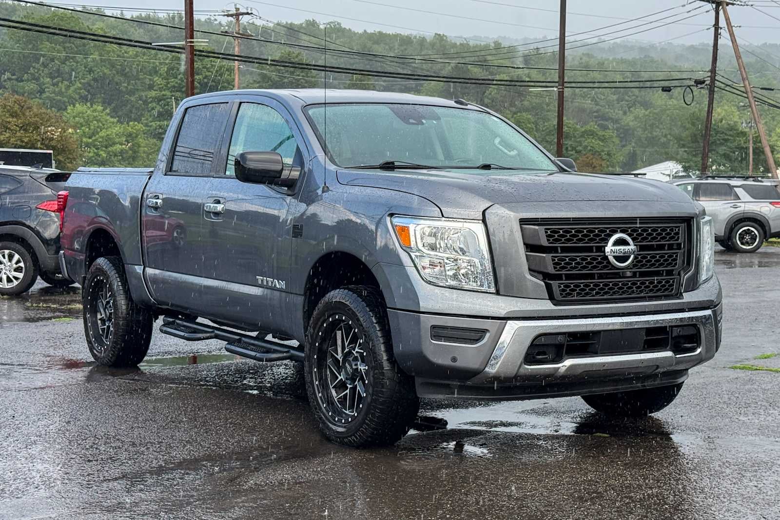 2021 Nissan Titan SV