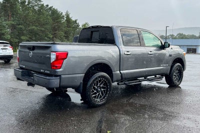 2021 Nissan Titan SV