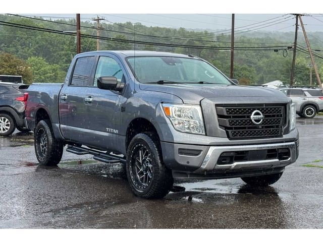 2021 Nissan Titan SV