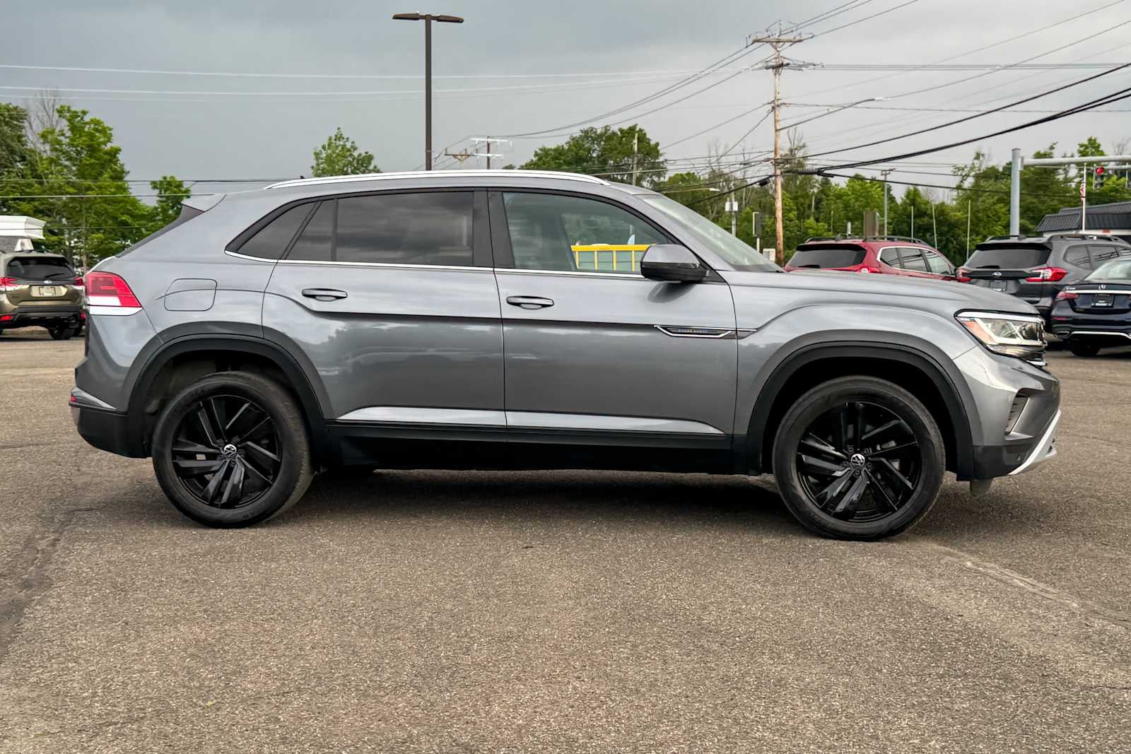 2023 Volkswagen Atlas Cross Sport 2.0T SE w/Technology