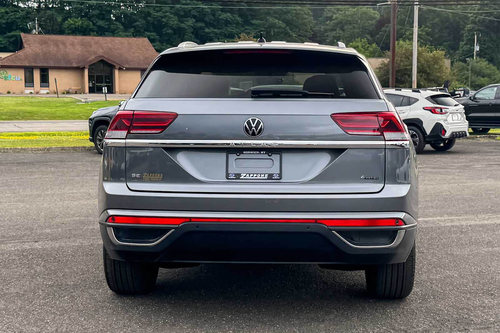 2023 Volkswagen Atlas Cross Sport 2.0T SE w/Technology
