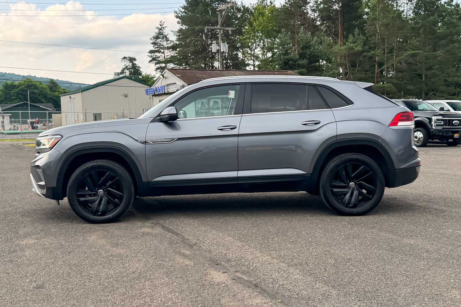 2023 Volkswagen Atlas Cross Sport 2.0T SE w/Technology