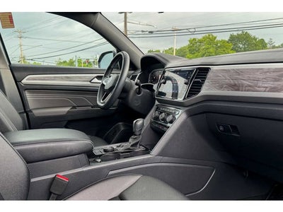2023 Volkswagen Atlas Cross Sport 2.0T SE w/Technology