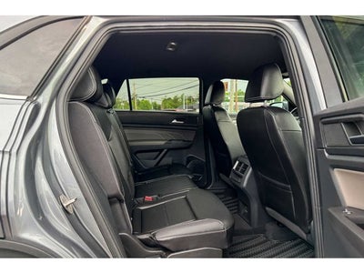 2023 Volkswagen Atlas Cross Sport 2.0T SE w/Technology