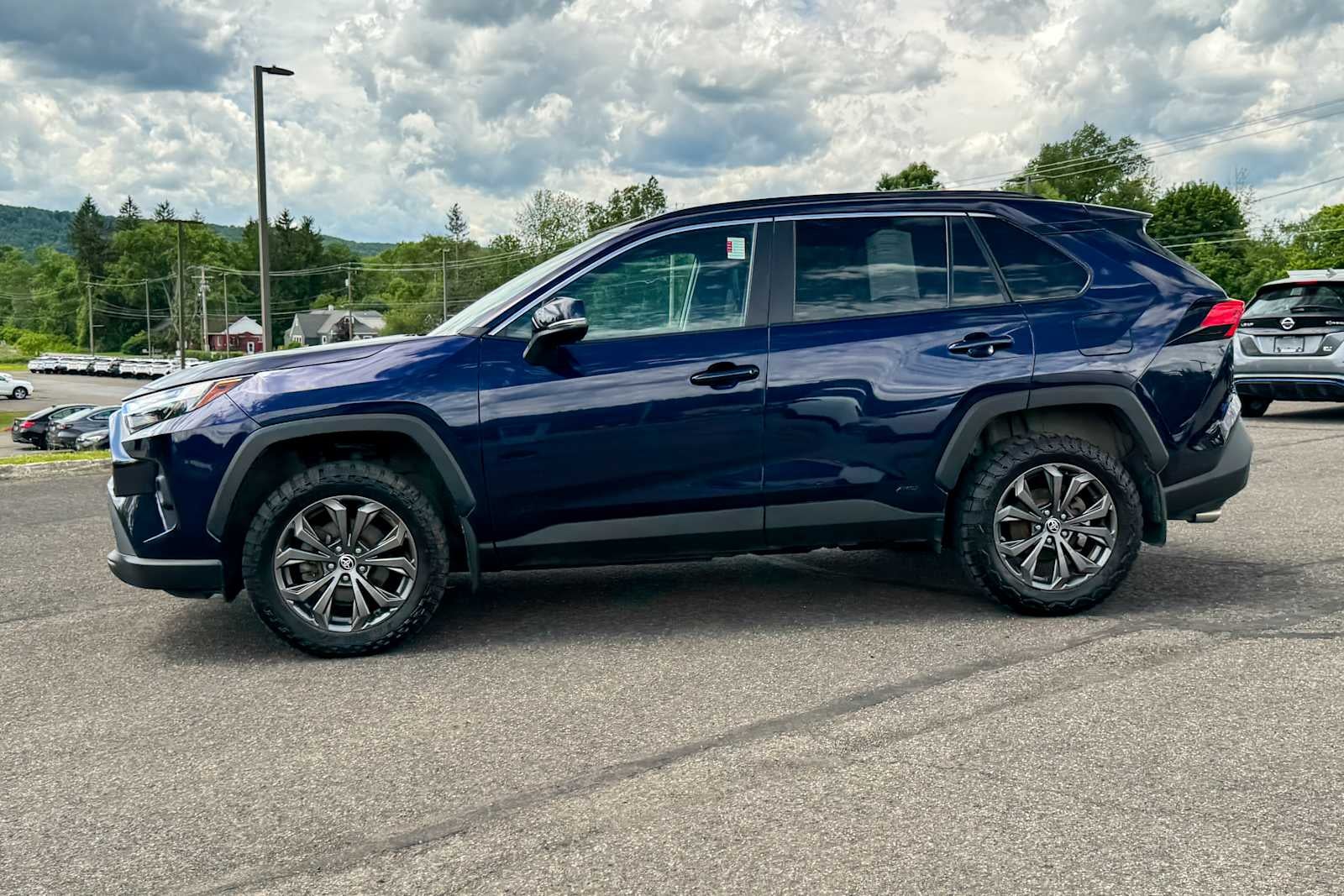 2024 Toyota RAV4 Hybrid XLE Premium