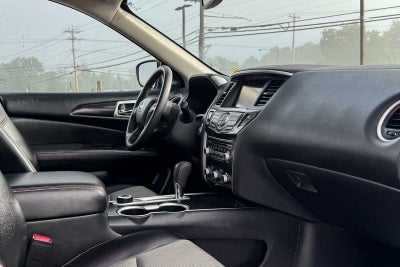 2020 Nissan Pathfinder SV