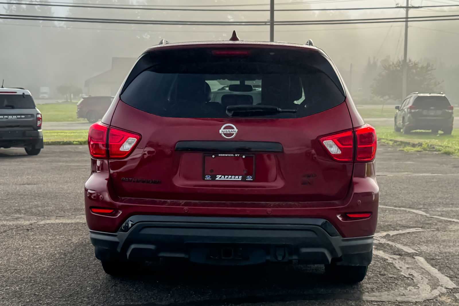 2020 Nissan Pathfinder SV