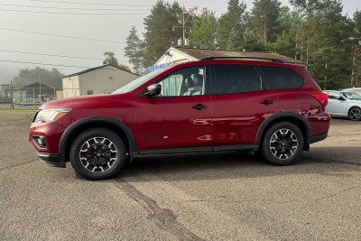 2020 Nissan Pathfinder SV