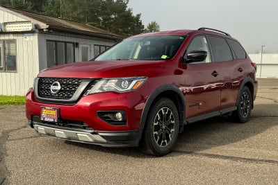 2020 Nissan Pathfinder SV