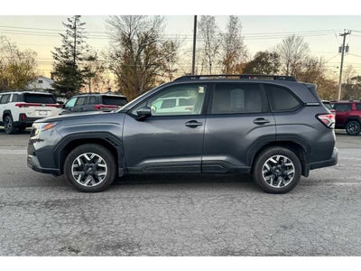 2025 Subaru Forester Premium