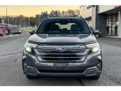 2025 Subaru Forester Premium