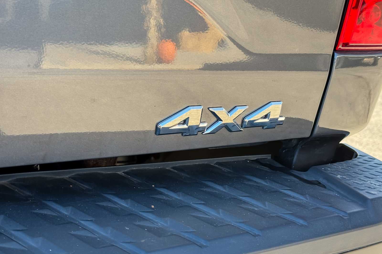 2021 Nissan TITAN King Cab® S
