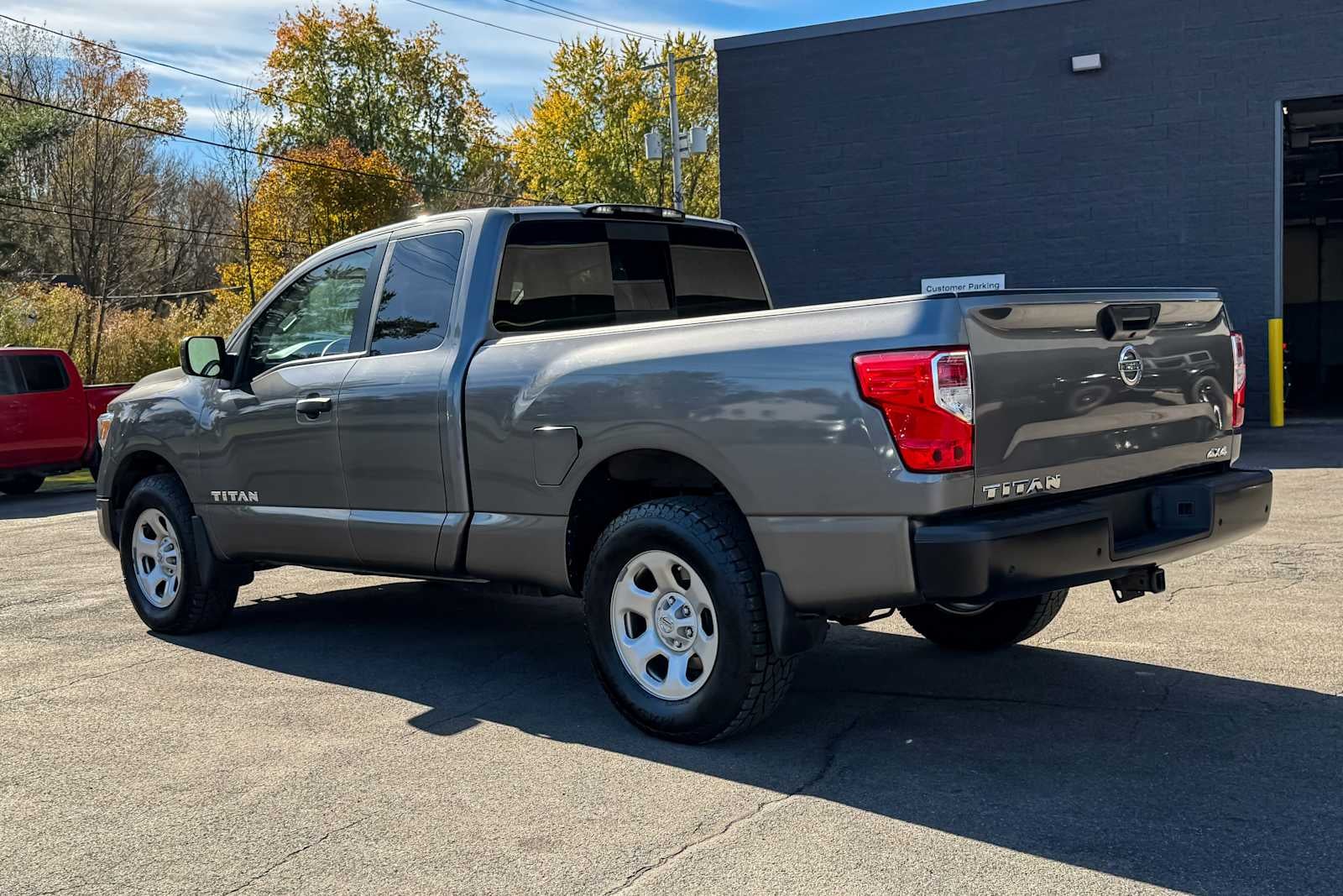 2021 Nissan TITAN King Cab® S