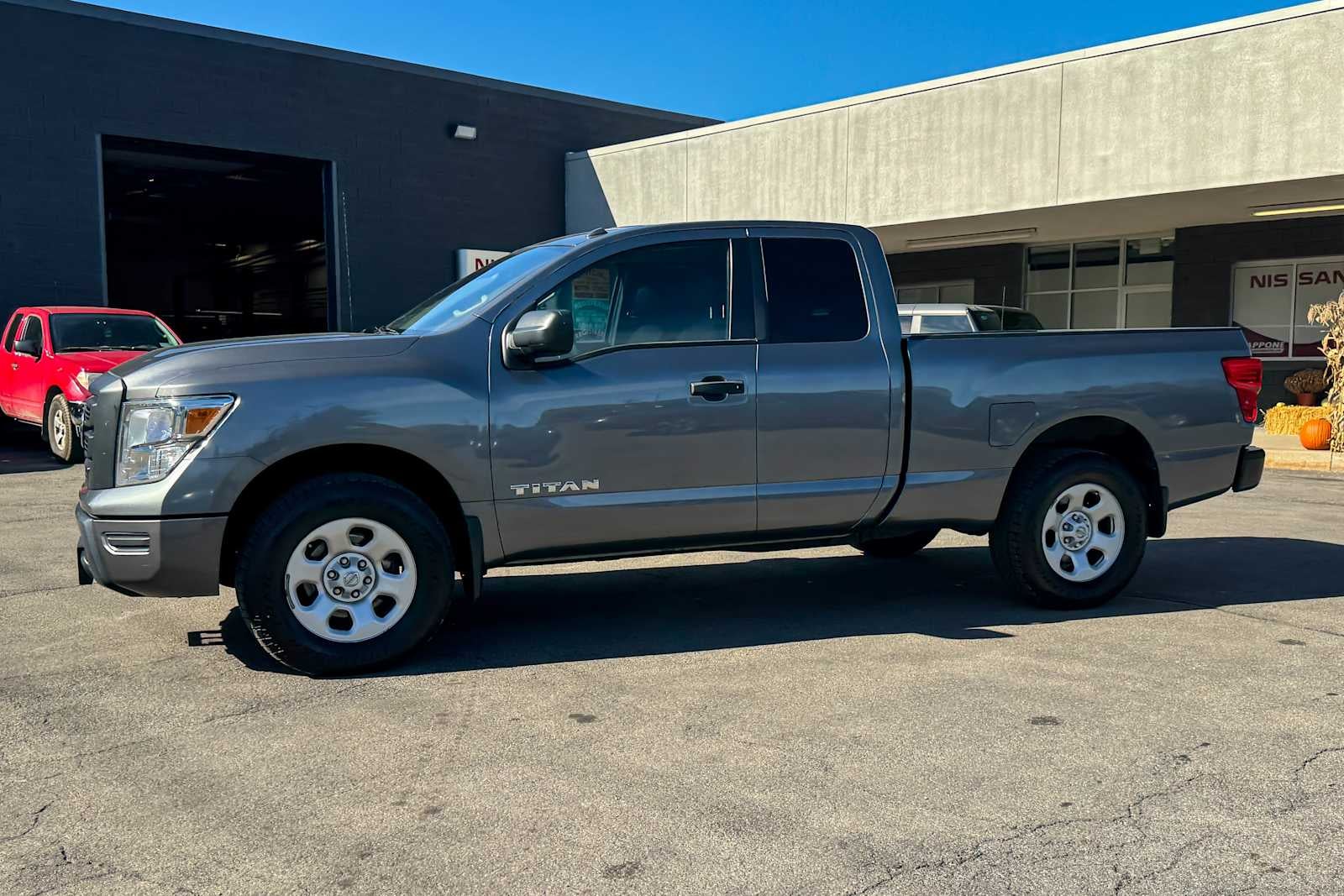 2021 Nissan TITAN King Cab® S