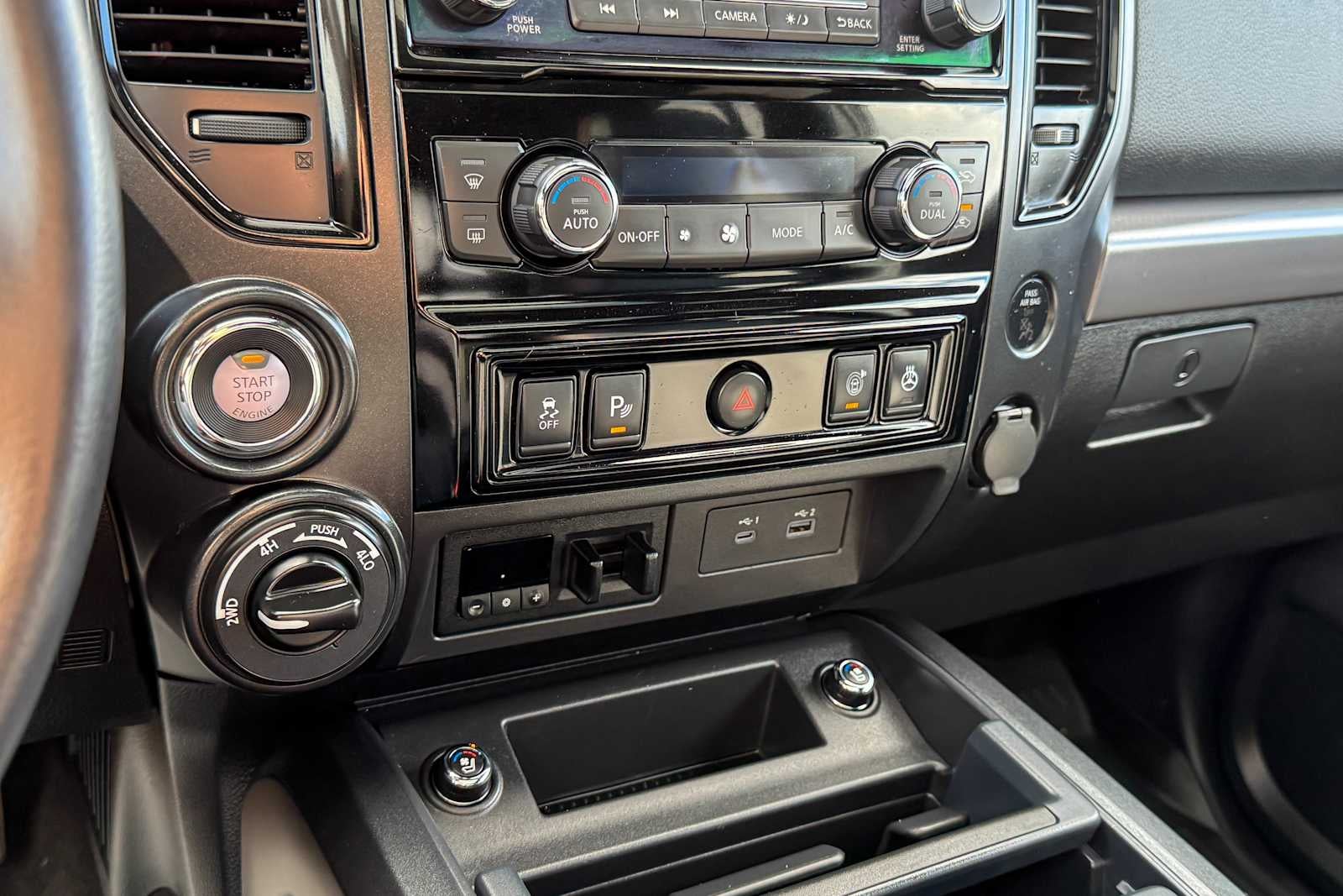 2023 Nissan TITAN Crew Cab PRO-4X®