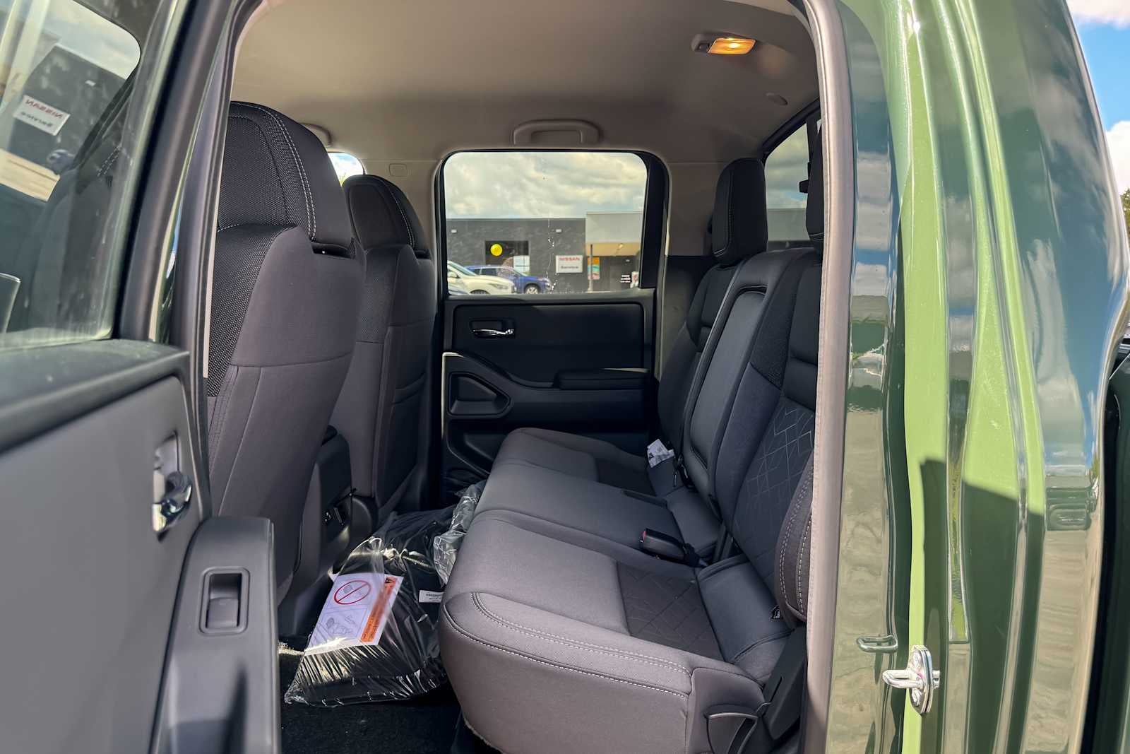 2027 Nissan Frontier Crew Cab SV