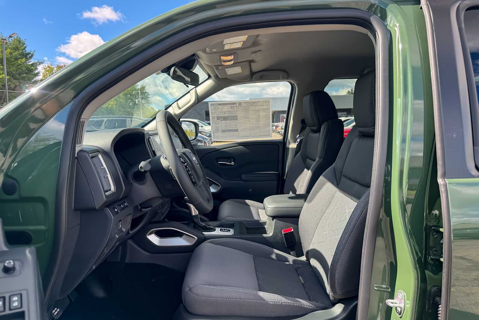 2027 Nissan Frontier Crew Cab SV