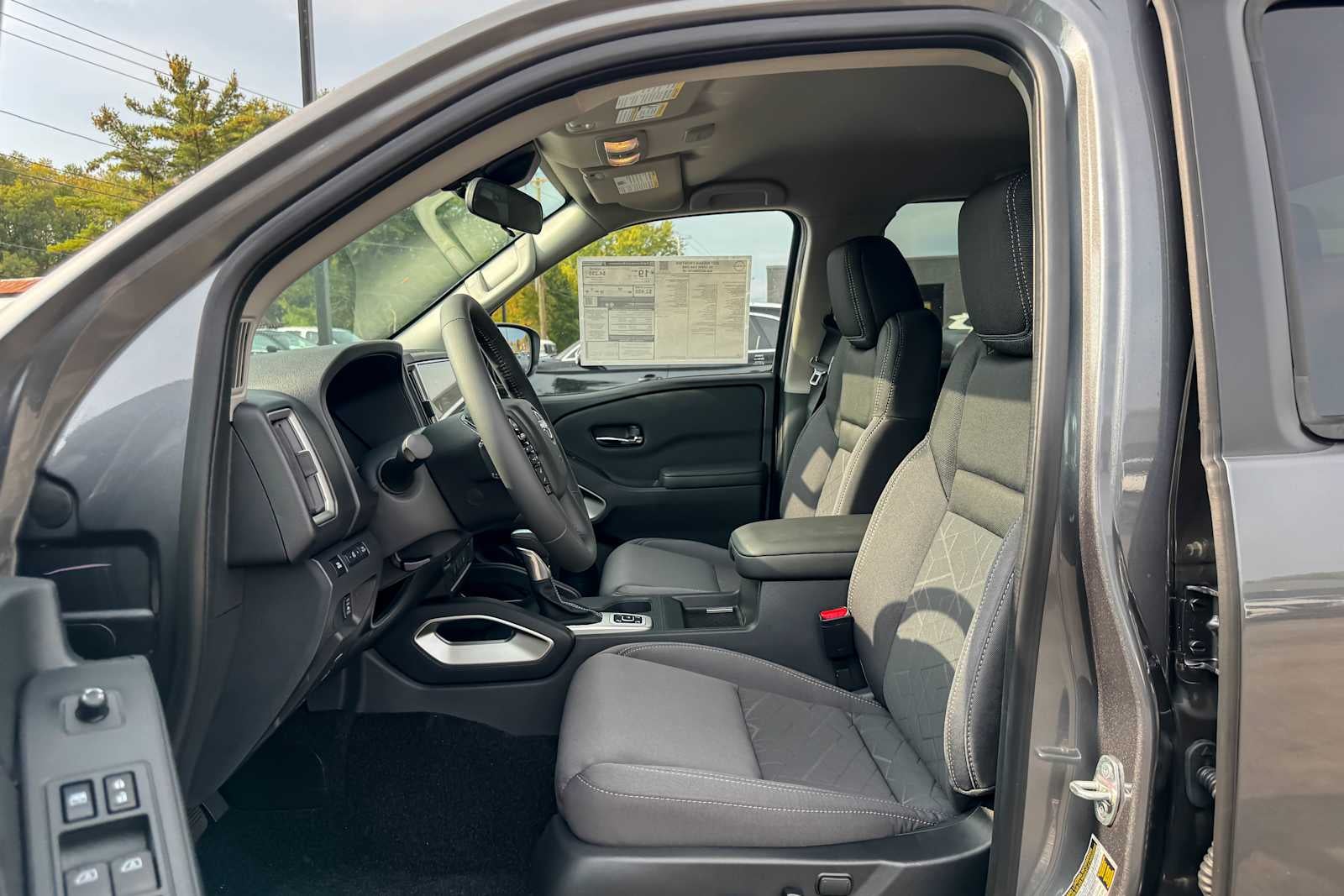 2027 Nissan Frontier Crew Cab SV