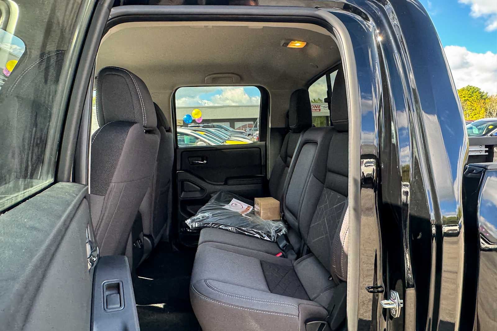 2027 Nissan Frontier Crew Cab SV