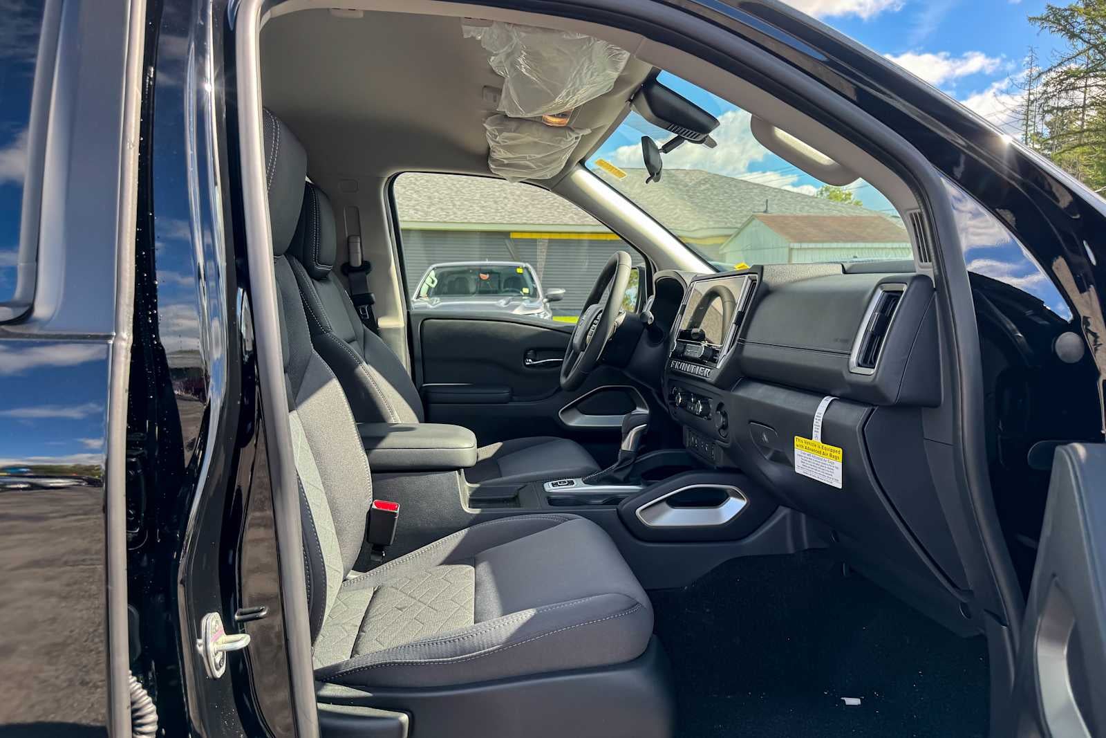 2027 Nissan Frontier Crew Cab SV