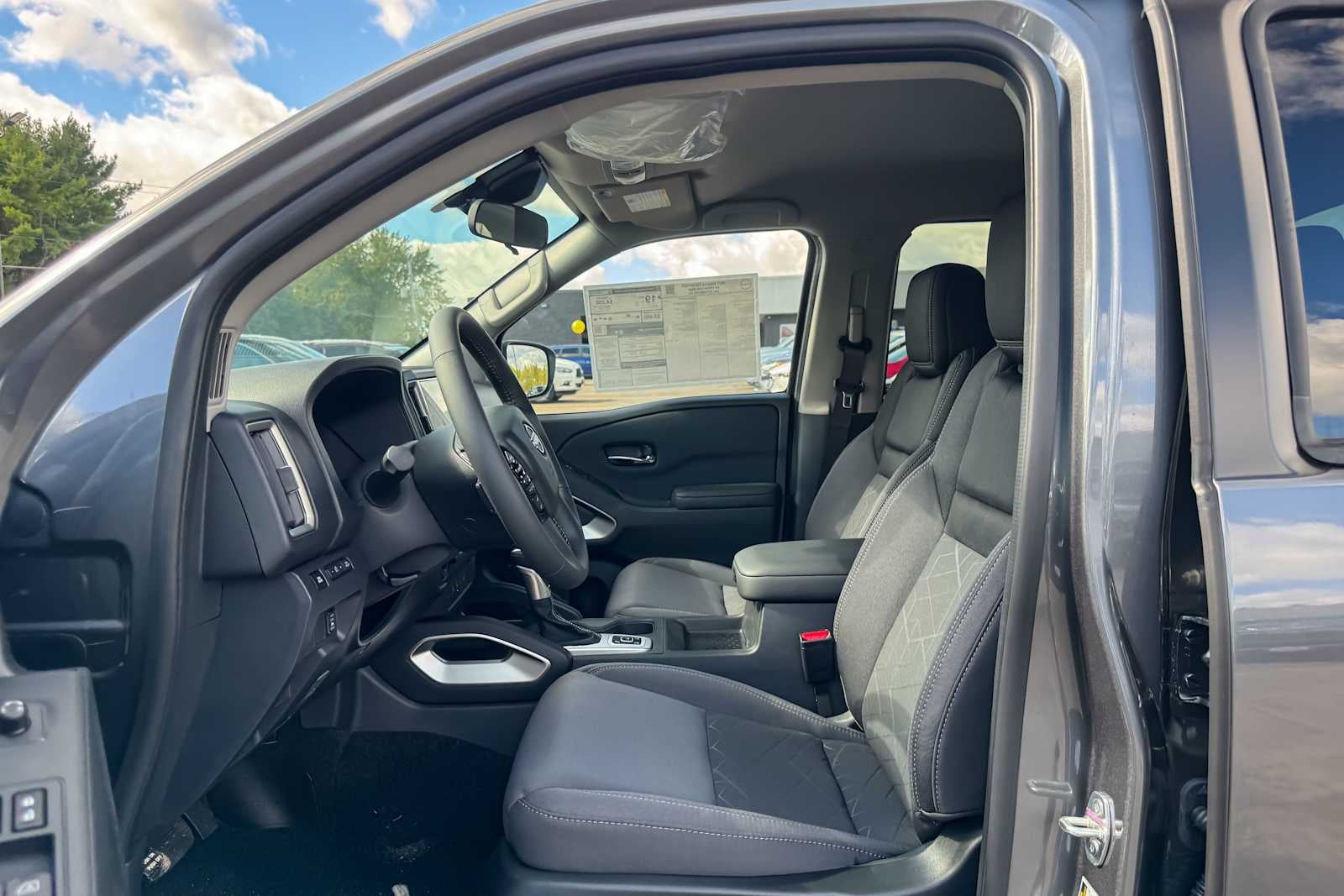 2027 Nissan Frontier Crew Cab SV