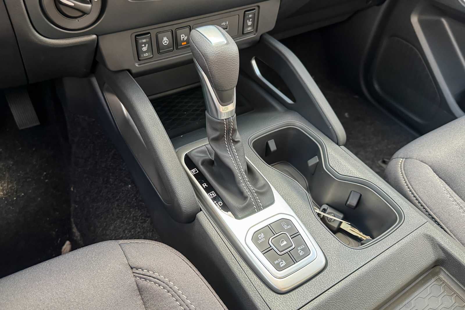 2027 Nissan Frontier Crew Cab SV