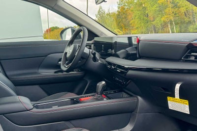 2027 Nissan Kicks SR