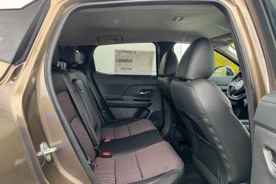 2027 Nissan Kicks SR