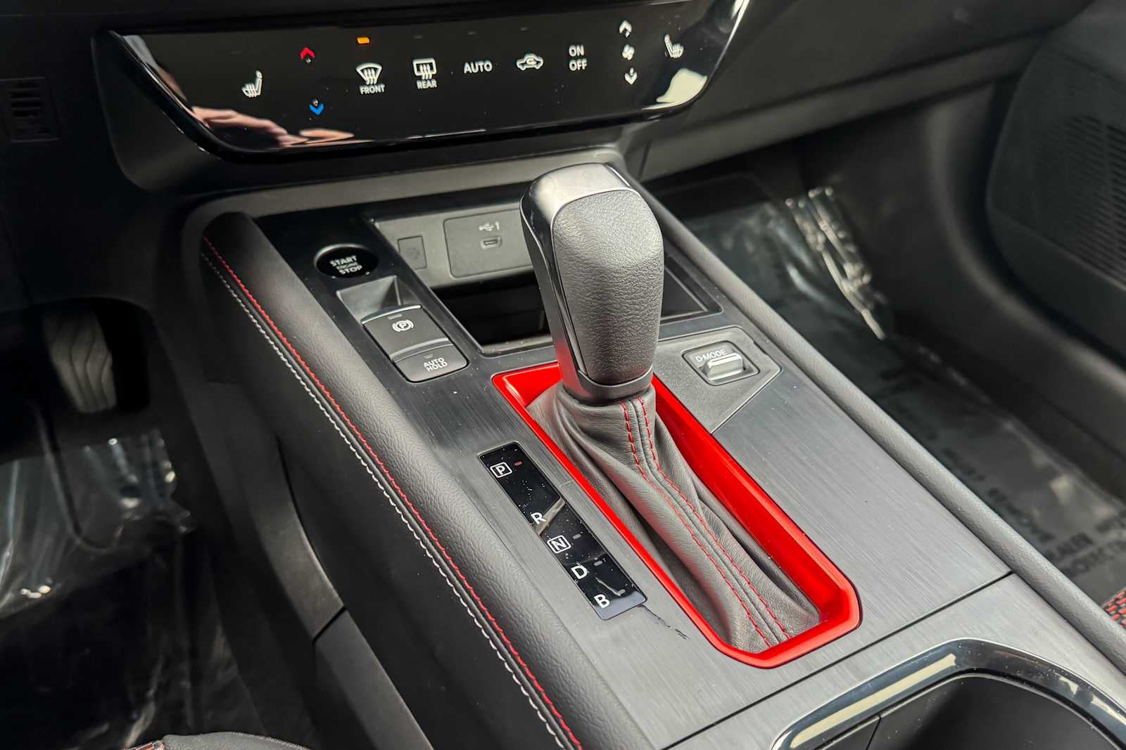 2027 Nissan Kicks SR