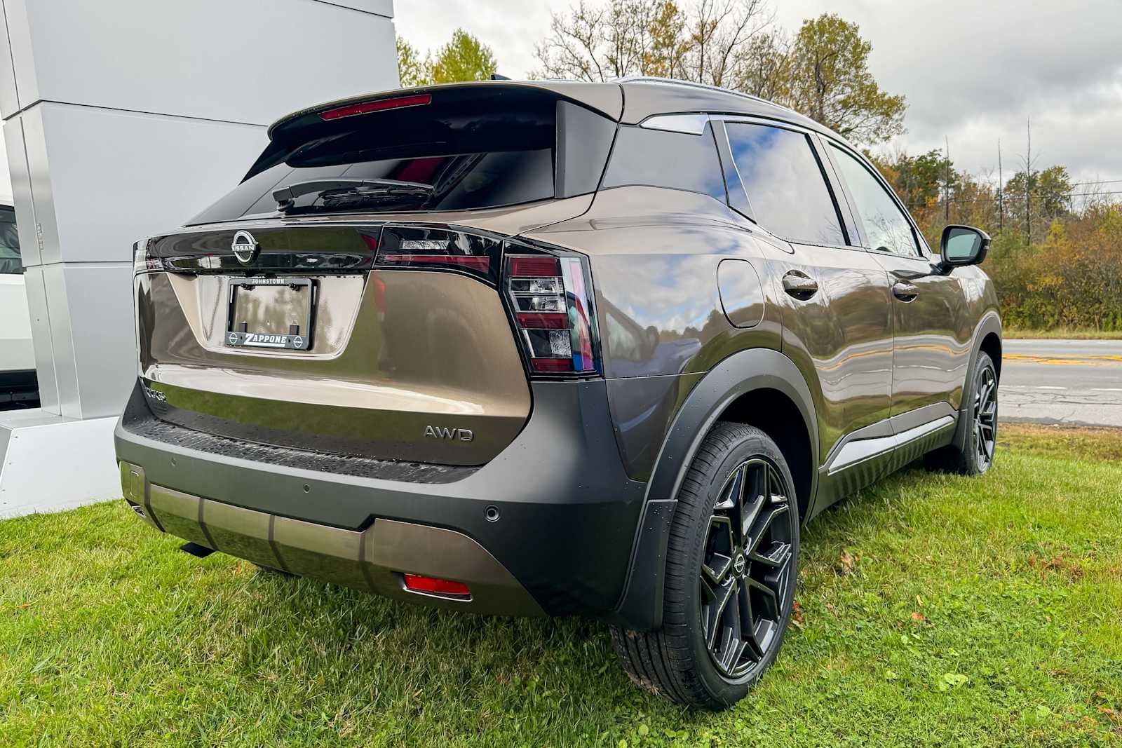 2027 Nissan Kicks SR