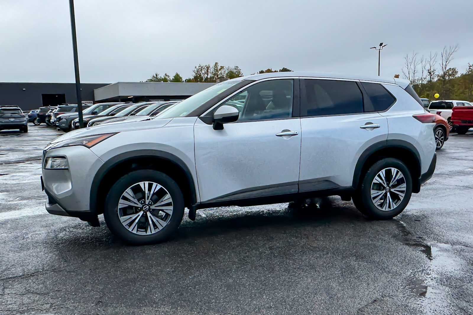 2022 Nissan Rogue SV