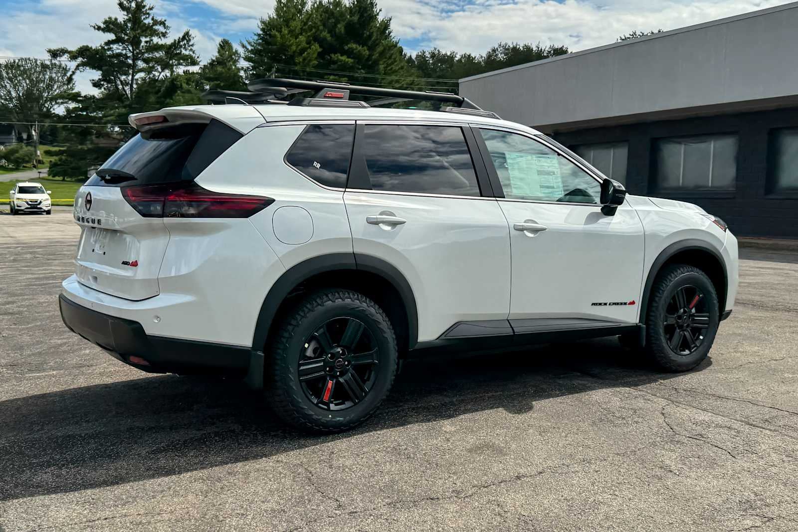 2026 Nissan Rogue Rock Creek®