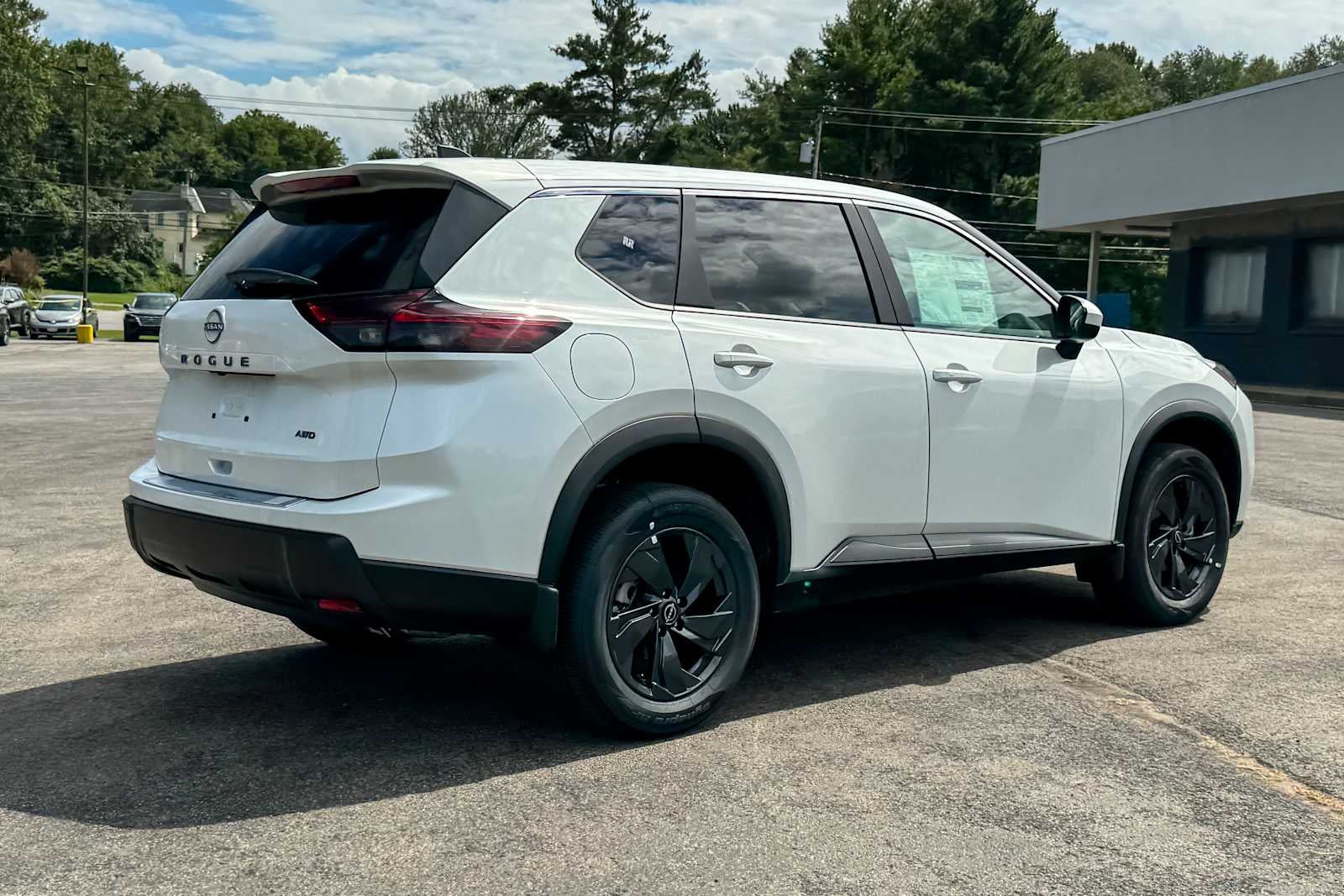 2026 Nissan Rogue SV