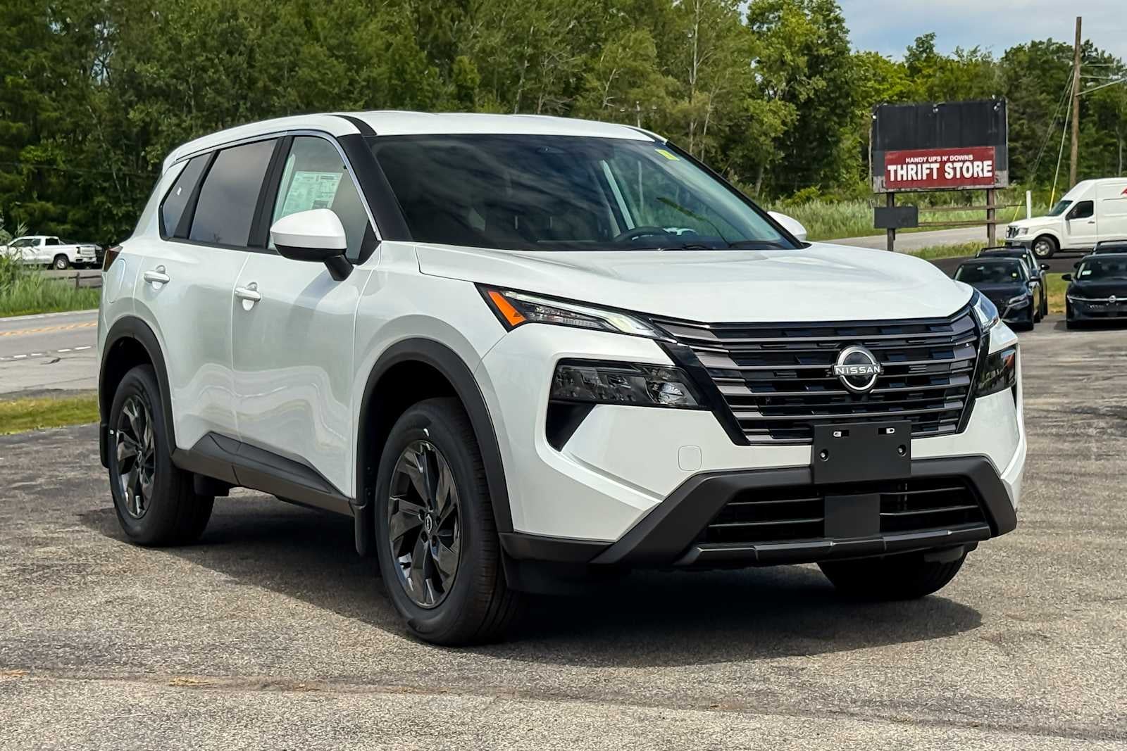 2026 Nissan Rogue SV