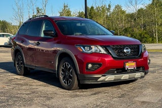2020 Nissan Pathfinder SV