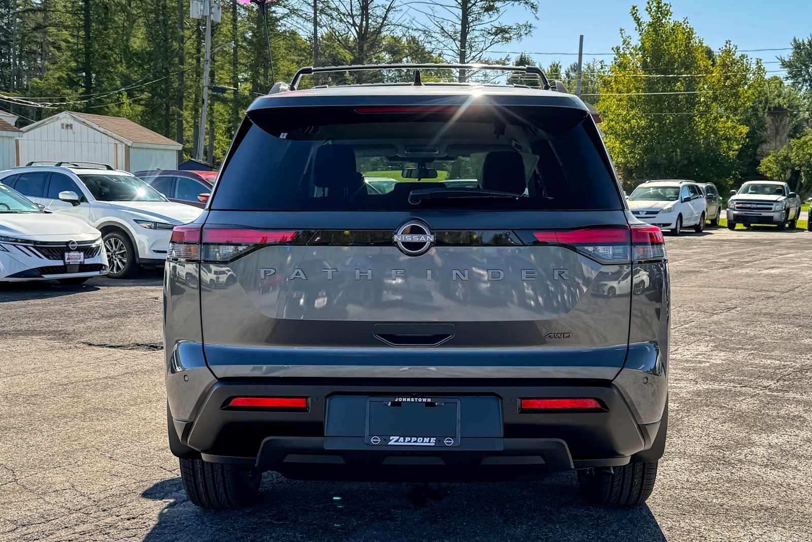 2026 Nissan Pathfinder SV