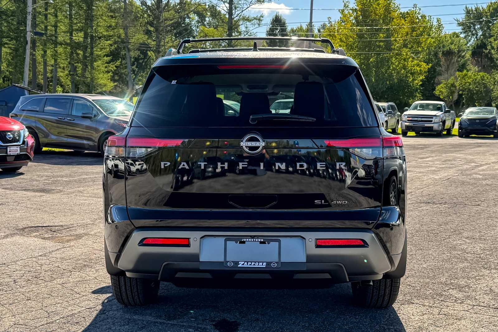 2026 Nissan Pathfinder SL