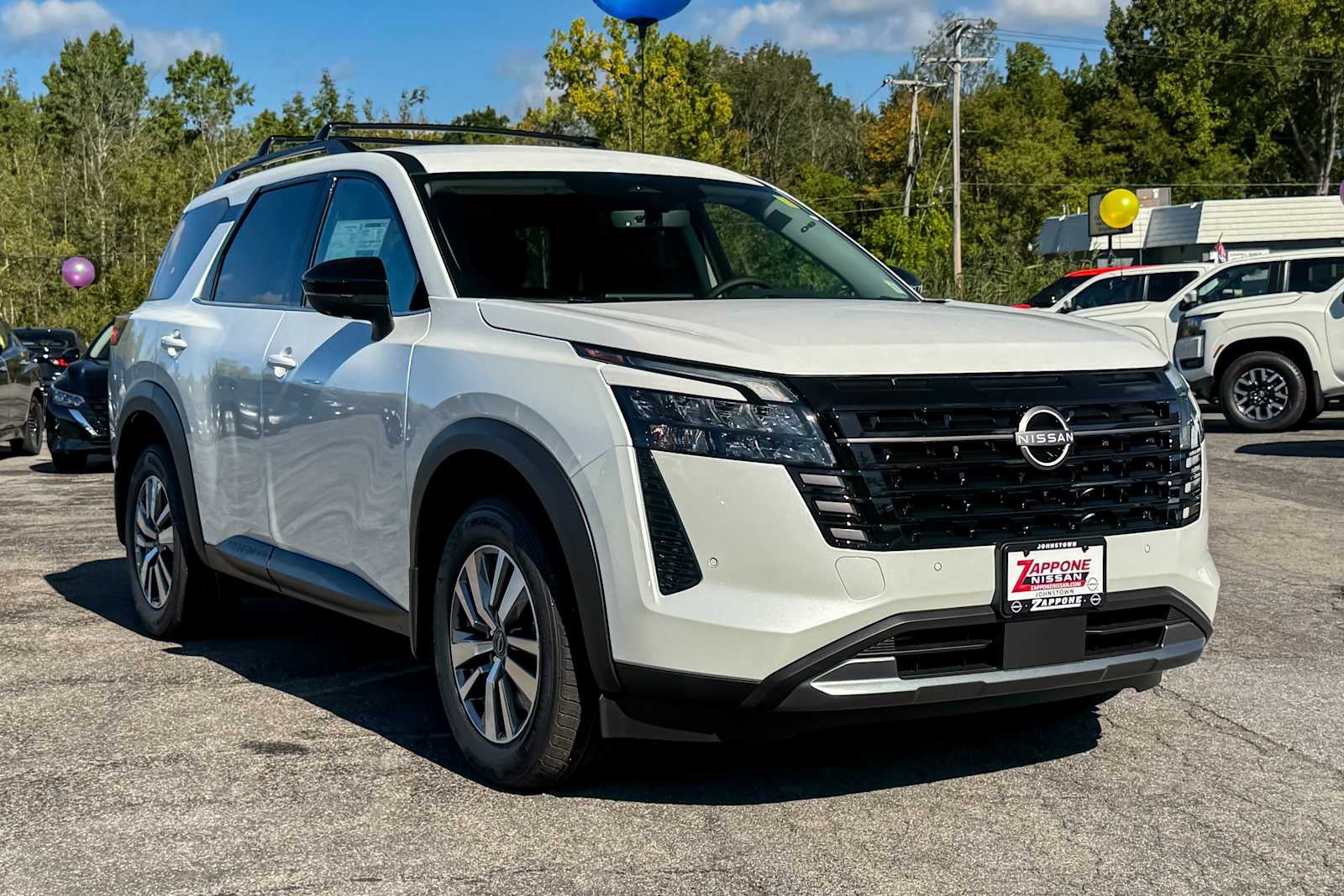 2026 Nissan Pathfinder SL