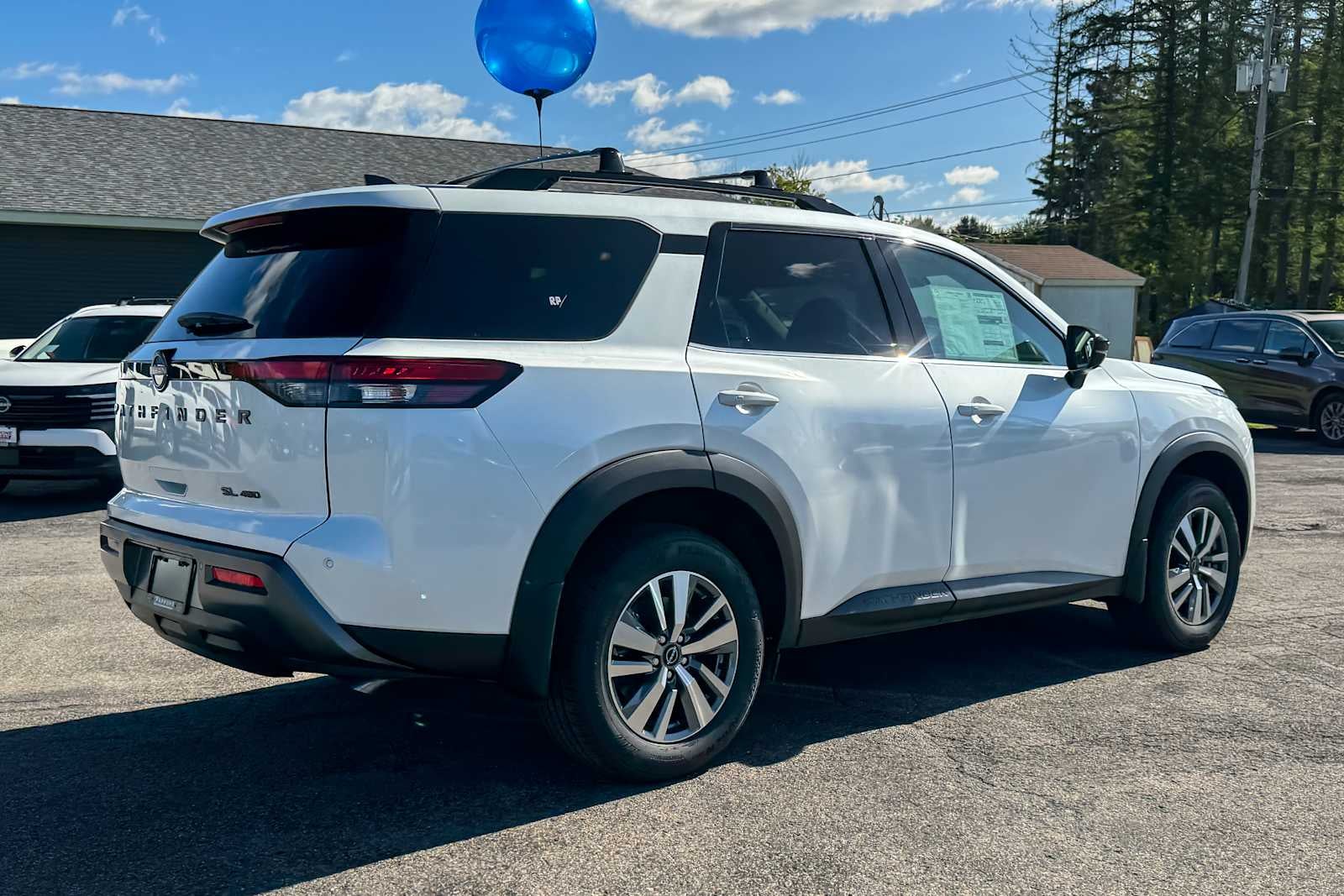 2026 Nissan Pathfinder SL