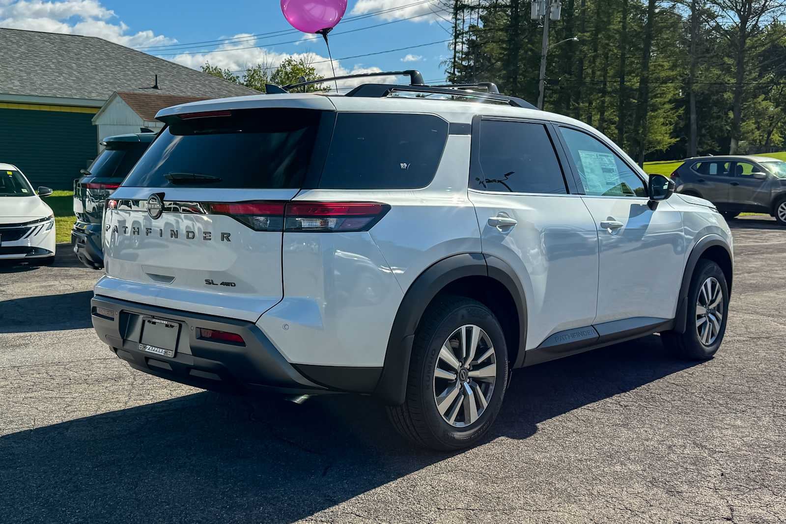 2026 Nissan Pathfinder SL