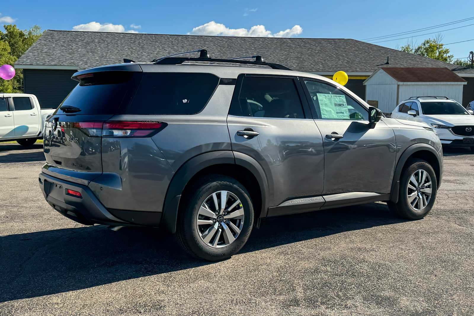 2026 Nissan Pathfinder SL