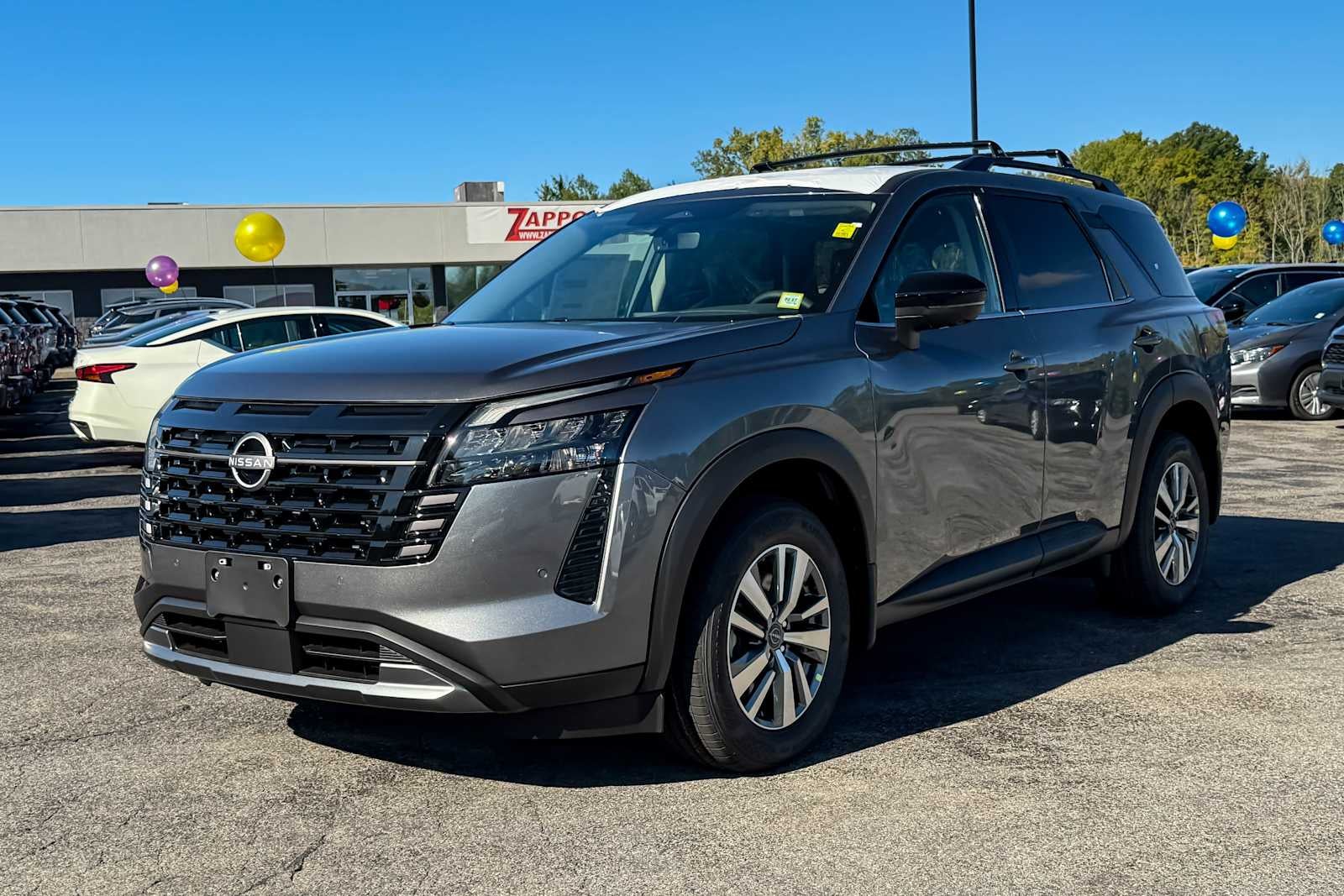 2026 Nissan Pathfinder SL