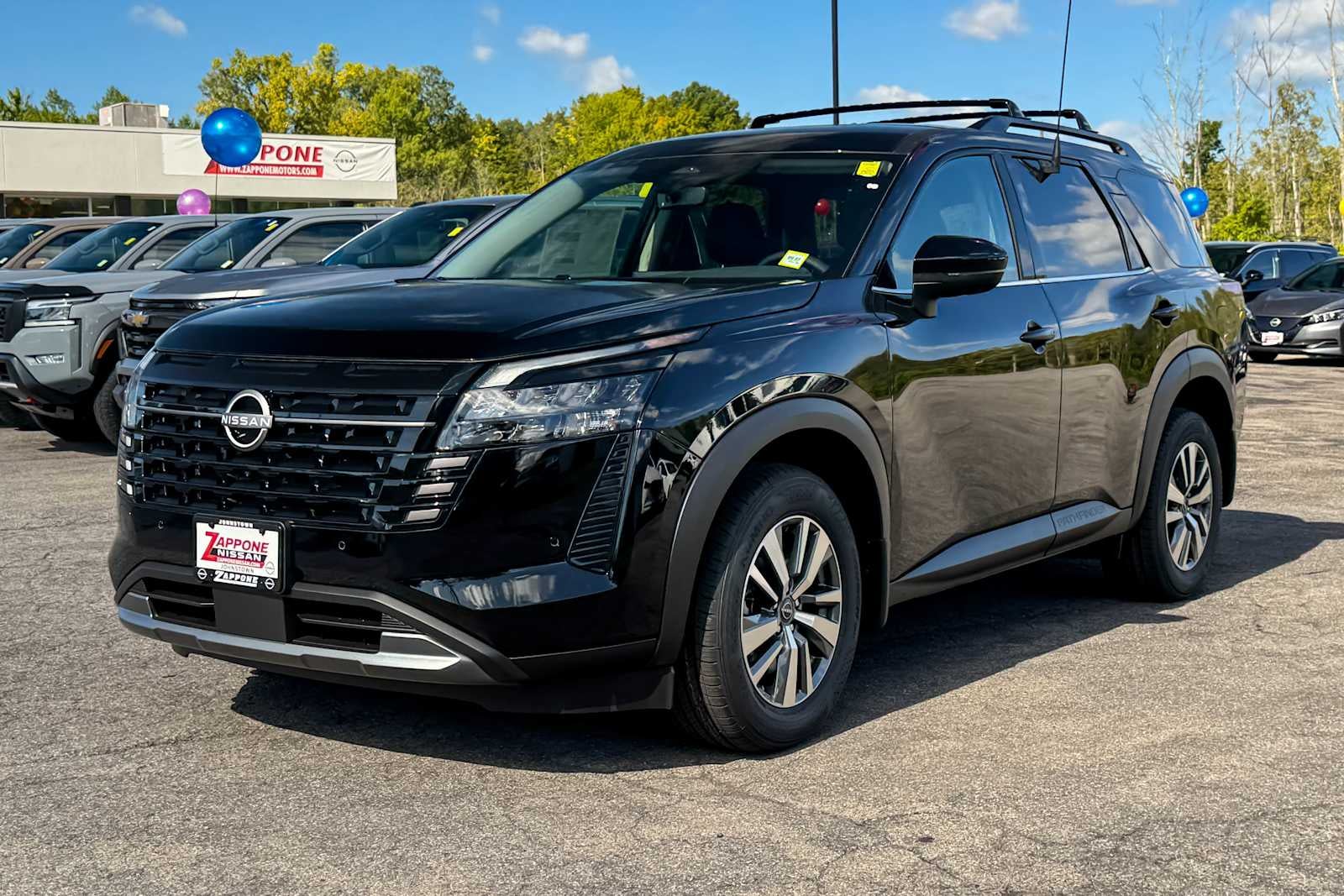 2026 Nissan Pathfinder SL