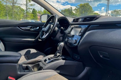 2022 Nissan Rogue Sport SV