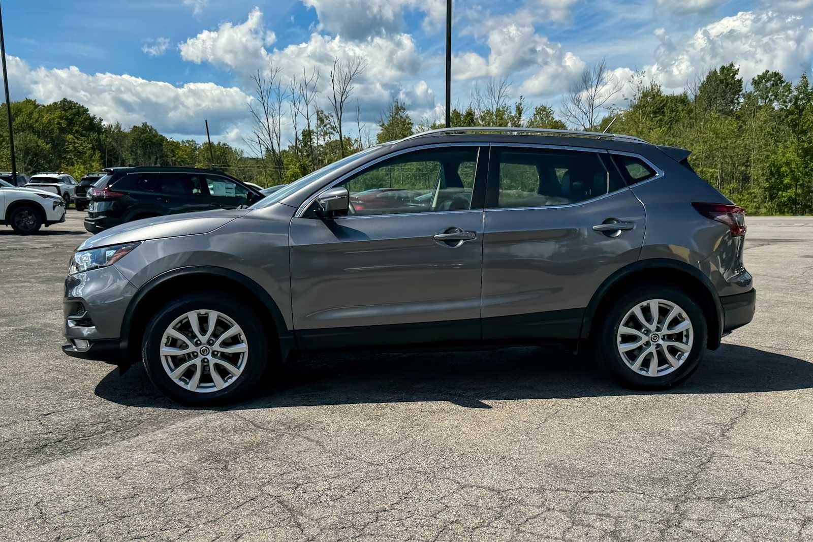 2022 Nissan Rogue Sport SV