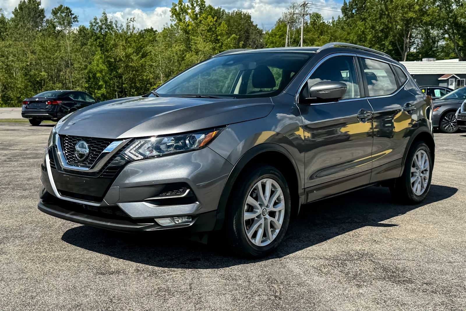 2022 Nissan Rogue Sport SV