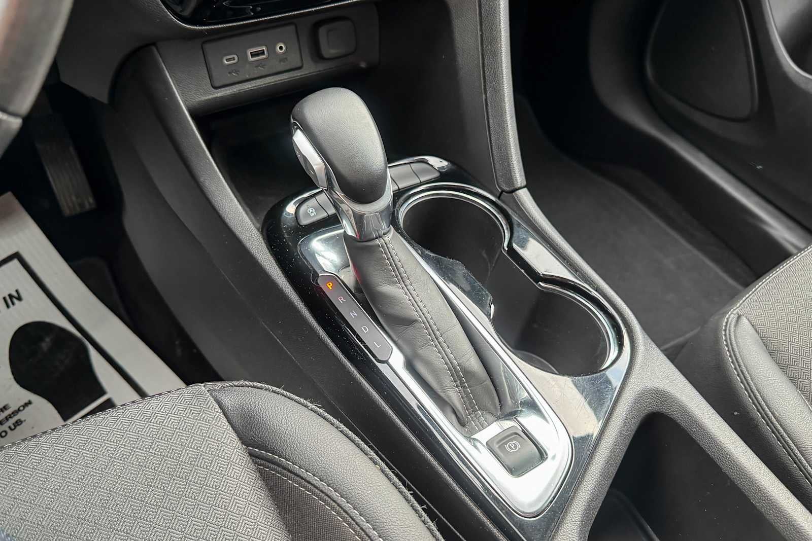 2022 Buick Encore GX Select