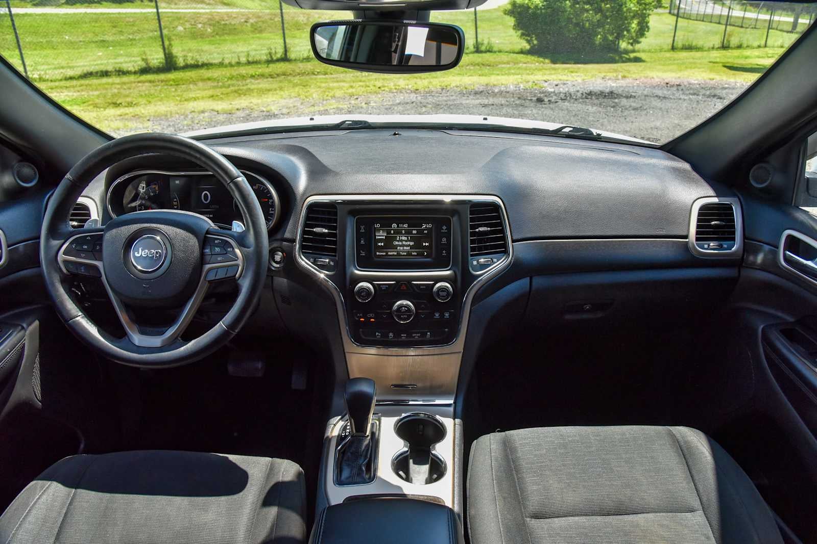 2017 Jeep Grand Cherokee Laredo